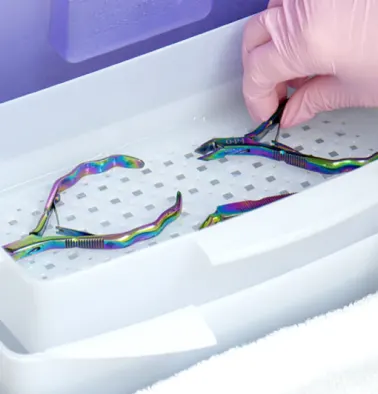 salon-sanitation-hero-mobile-top-left-378x394-1