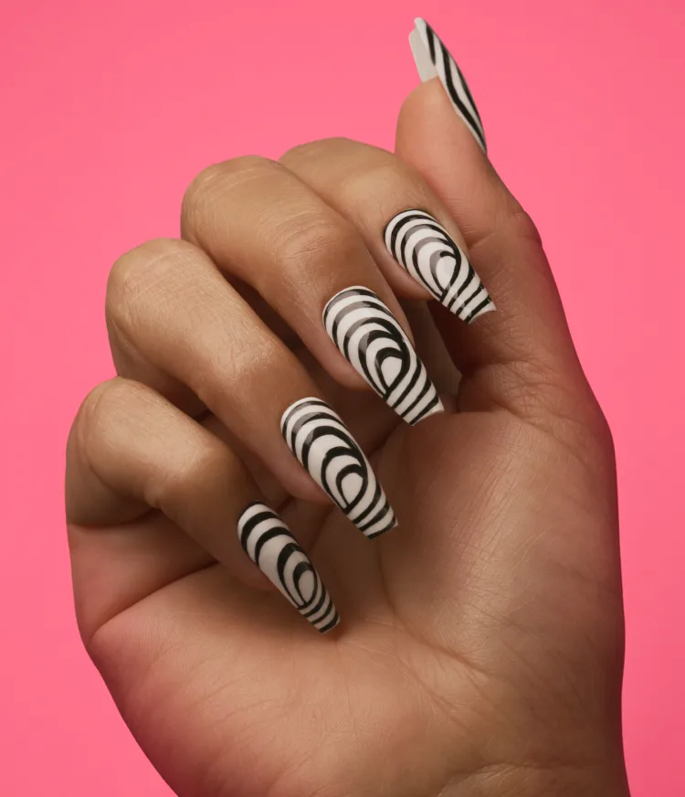 Give it a Swirl Pro GelColor Nail Art