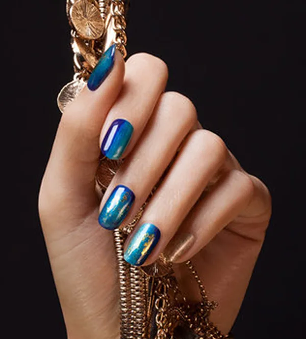 Venetian Blue Fall Nail Art Look