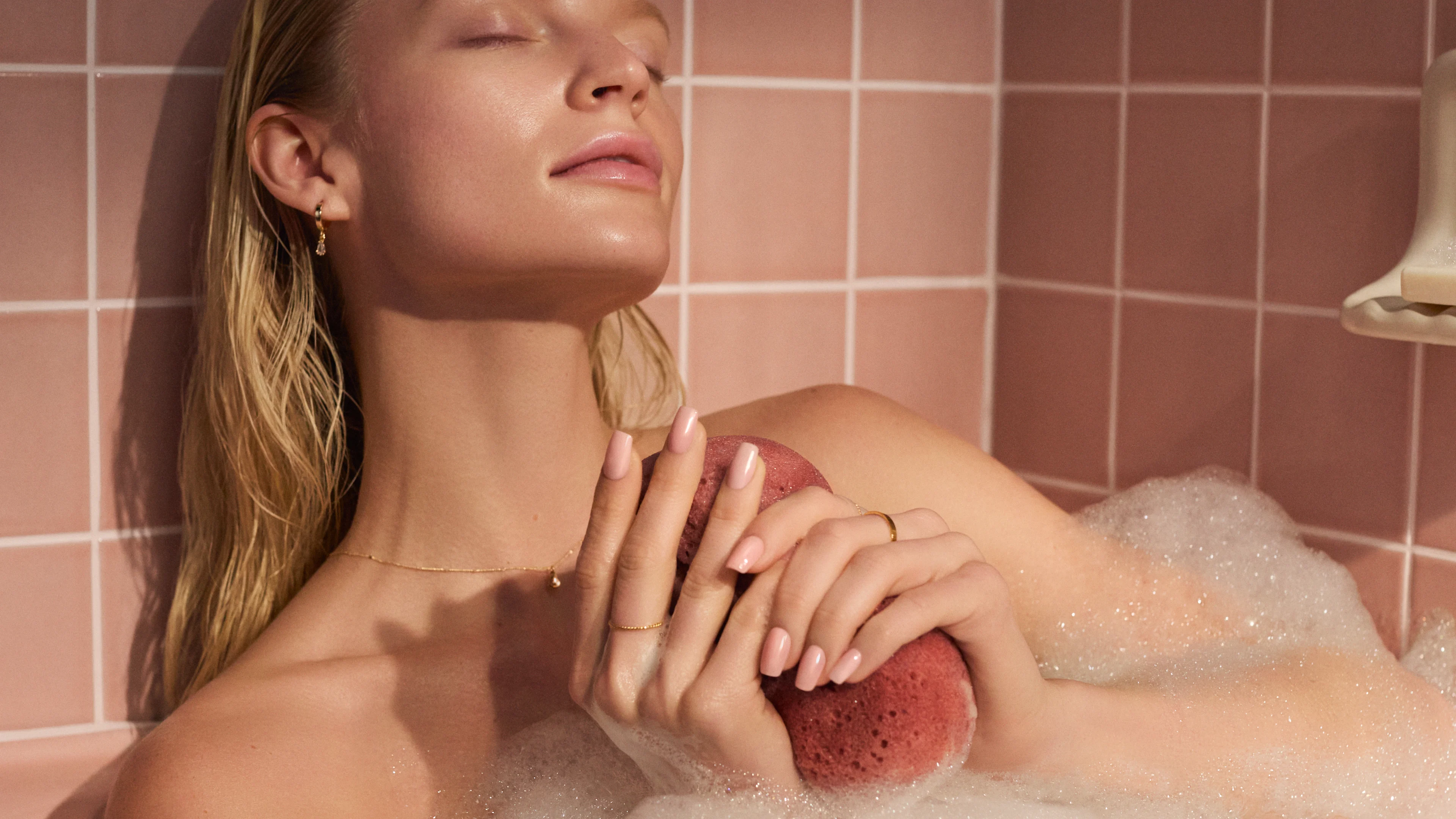 OPI Bubble Bath® Video