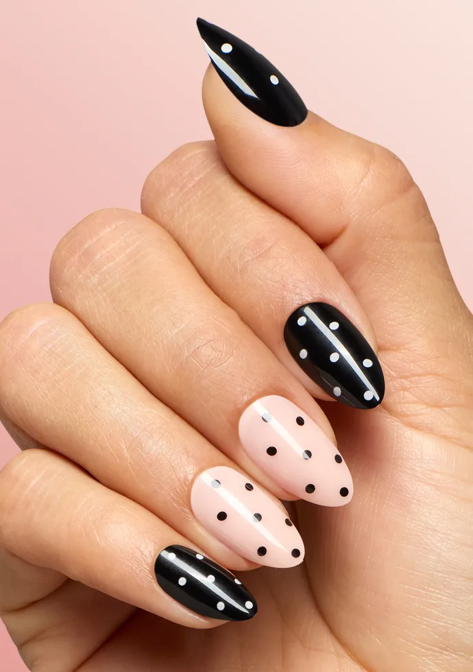 Monochrome Polka Dot Press-on Nails Monochrome Polka Dot Press-on Nails