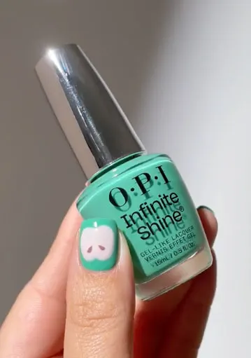 Green-Apple-Nail-Art-Look
