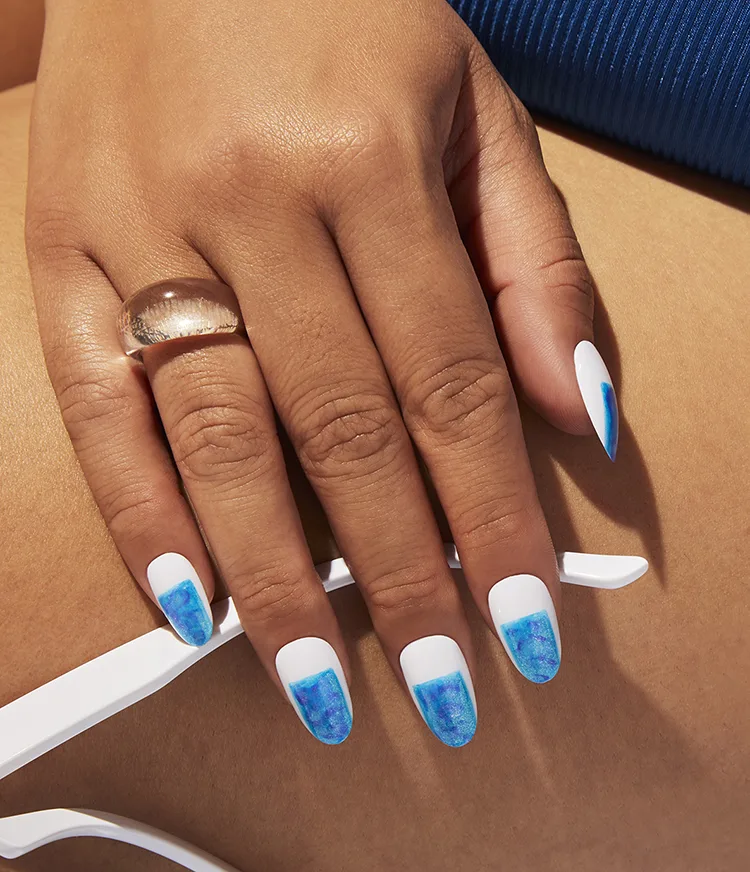 Free Your Mind Summer Two-Tone Marble Nail Art Look