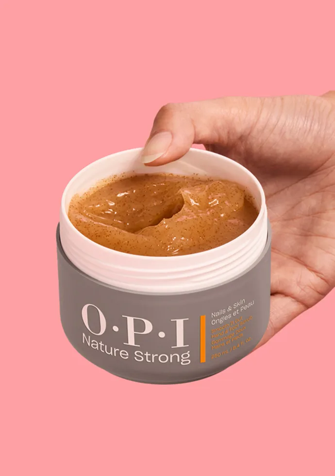 5 Steps to the Perfect Manicure - Step 4: Smooth