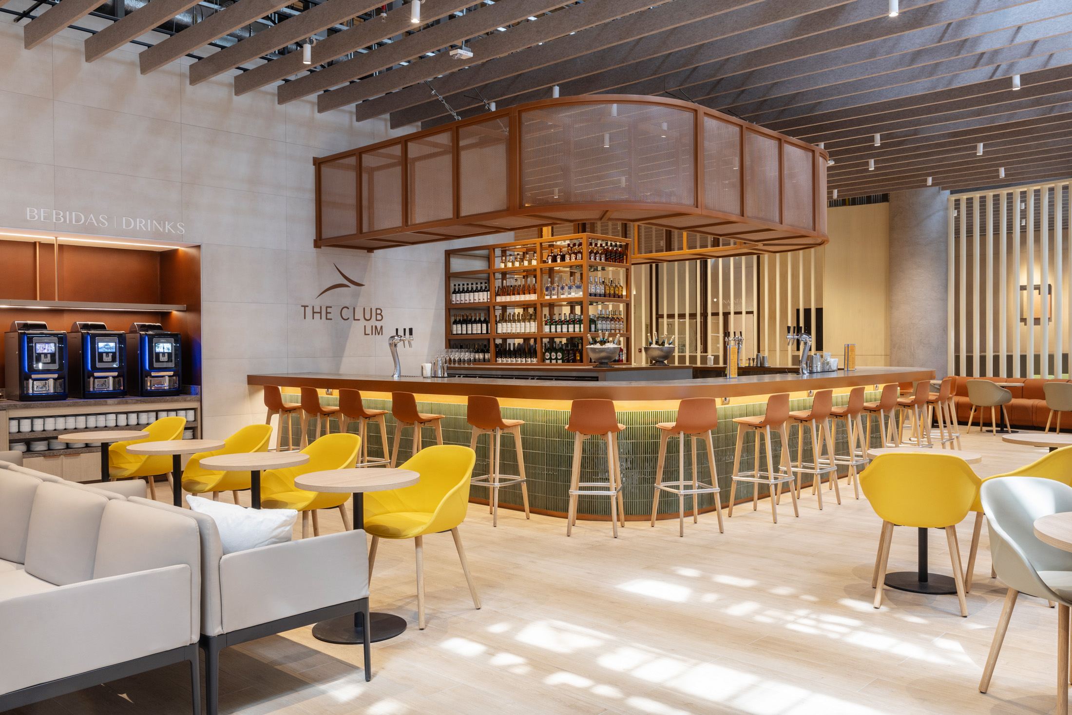 【R20878】India Club & Lounge Dallas Fort Worth Airport Lounge - The Club DFW Terminal D | The