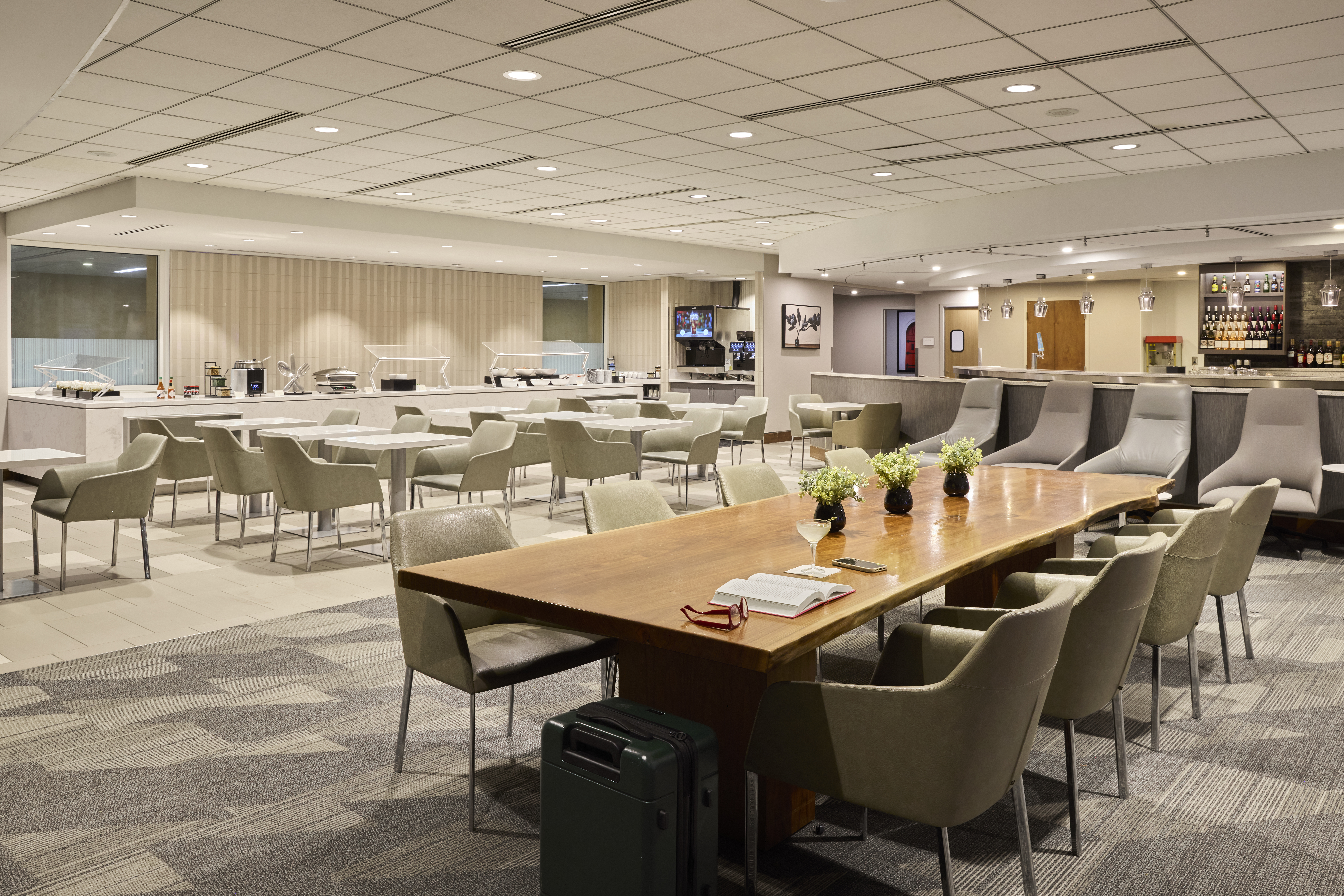 Atlanta Airport Lounge - The Club ATL | Book Now | The Club