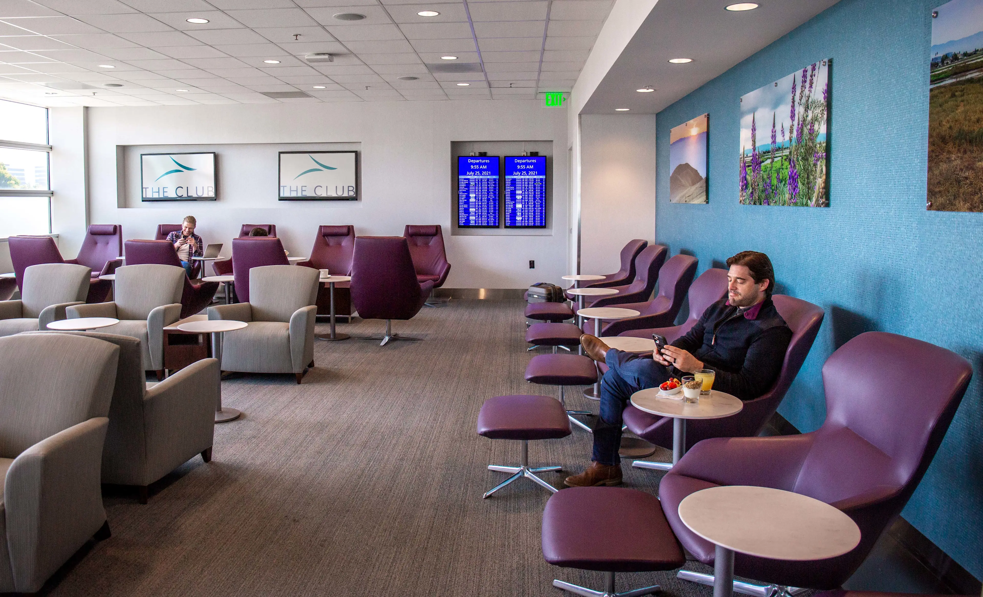 The Club Airport Lounges