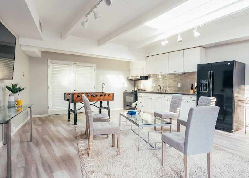 Journey Hillside Tarzana