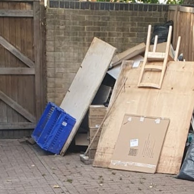removal of Double wooden bed frame £0 in London