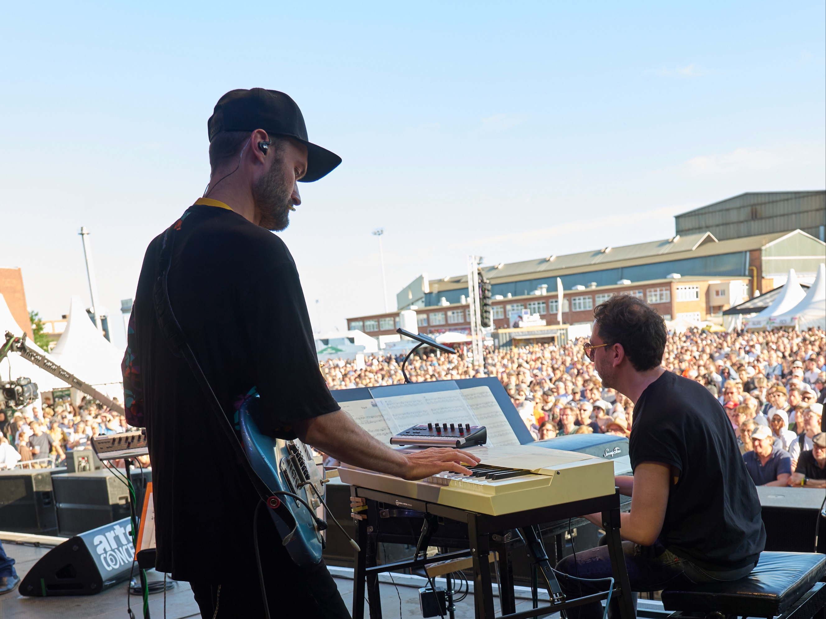 2 ALEX ECKERT UNIVERSE TOYTOY Elbjazz 2022 by Steven Haberland