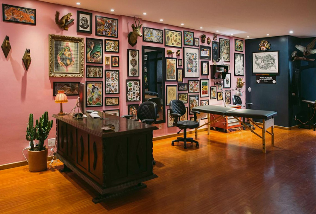 Hands Down Tattoo Insta2