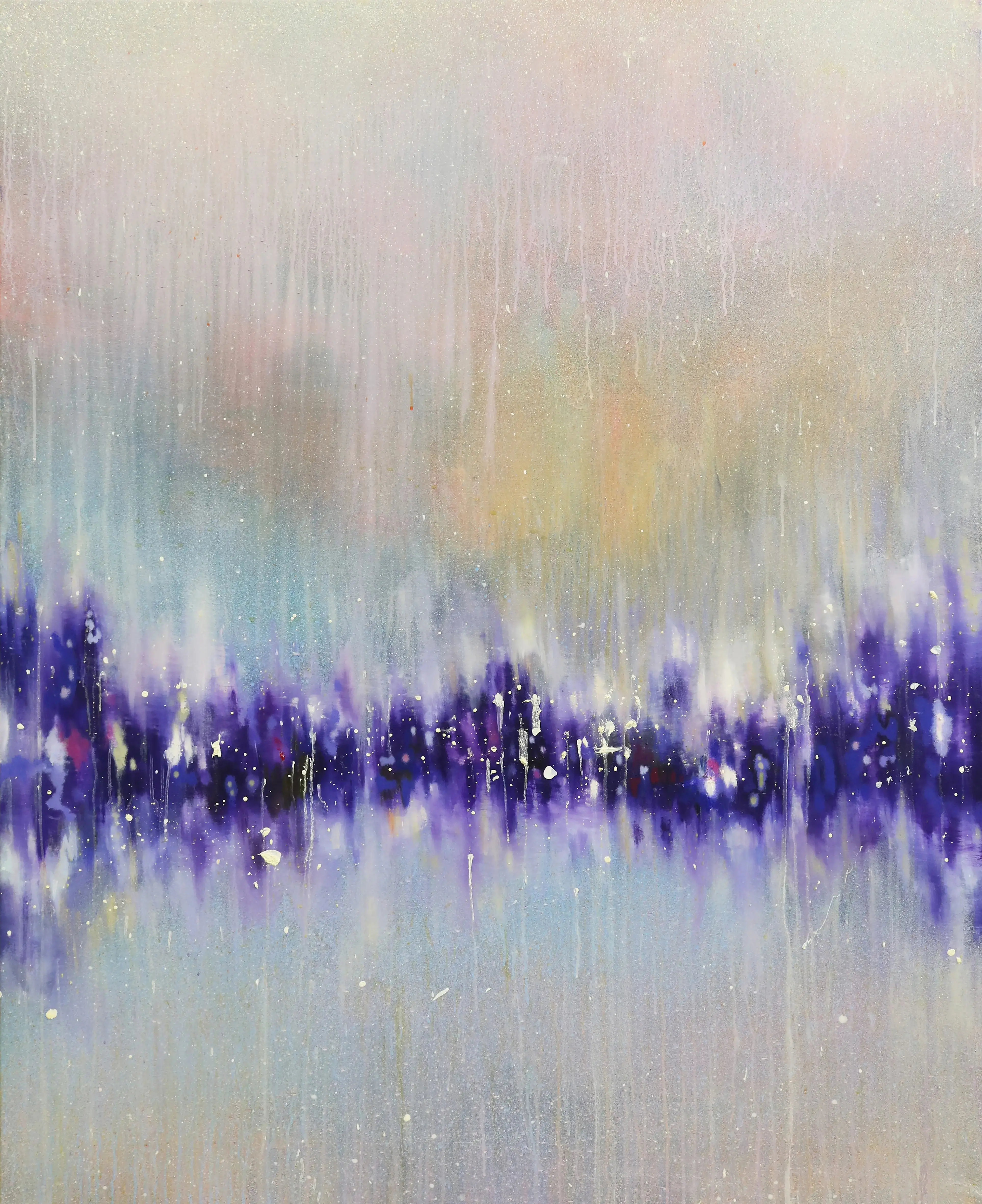 Hier sieht man das Werk "Blue Horizon - Plum" aus dem Jahr 2023 des Berliner Künstlers und Maler "KATSUHIKO MATSUBARA", vertreten durch die zeitgenössische Hamburger Kunstgalerie "Galerie von Wegen" mit Sitz im Levantehaus, in der Mönckebergstraße 7 in 20095 Hamburg.