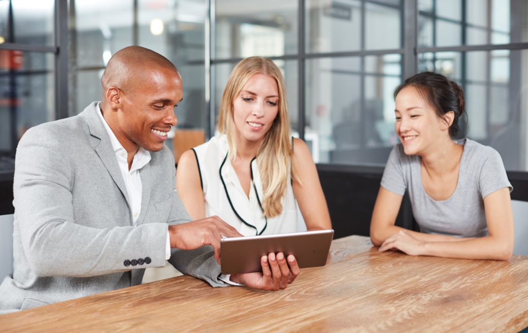 10 2017 ProductScreenshots Talent RGB 360Reviews - Laptop-home1 hbw