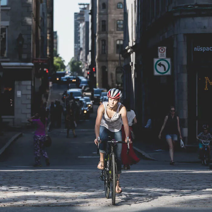 montreal-city-bike-riding (1)