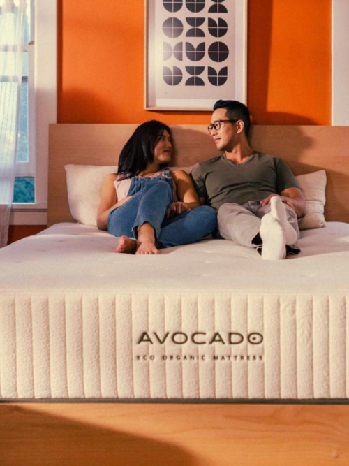 couple on the avocado ECO ORGANIC MATTRESS