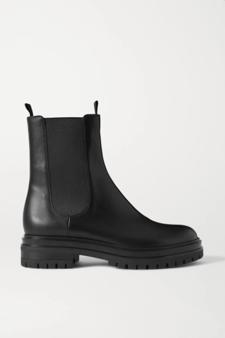 GIANVITO ROSSI
Black Chester Leather Chelsea Boots