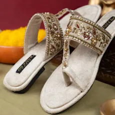 Zar-e-Ivory Royale Khussa and Kolhapuri Sandal 🥿- Traditional Ethnic Footwear for Women | Comfortable & Stylish Jutti