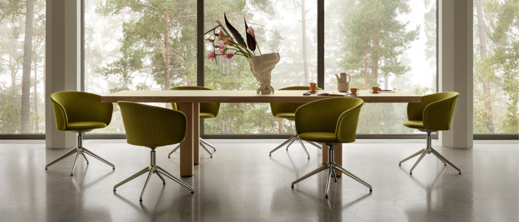 Hem - A office scene featuring Max Table by Max Lamb and Kendo Swivel Chair 4-star return in Tivoli / Polished.