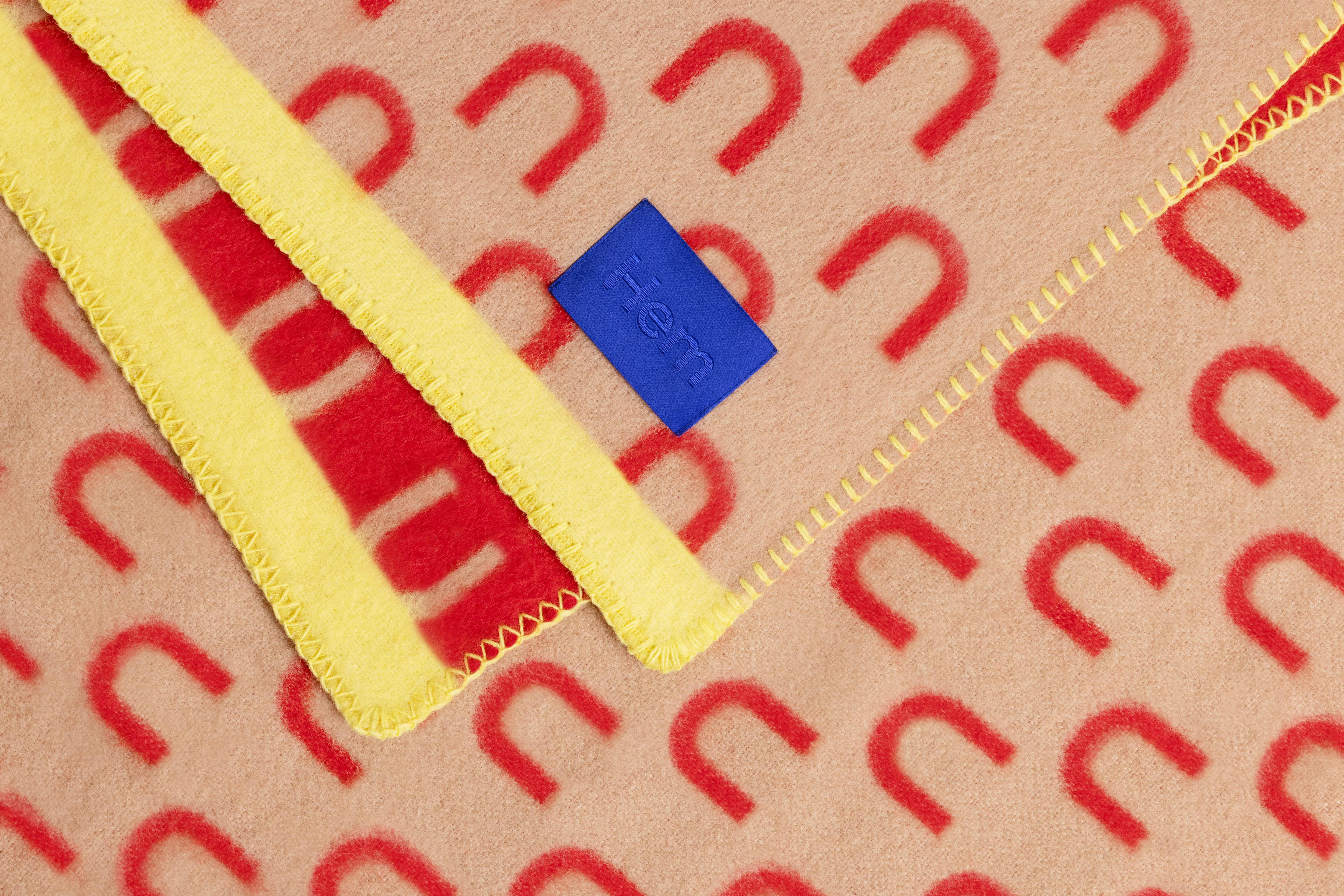 Arch Throw, Red / Beige / Yellow, Art. no. 30571 (image 2)