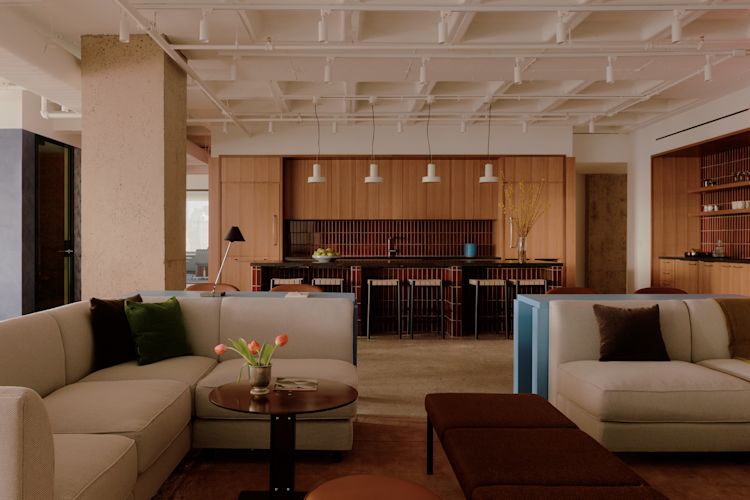 Float Studio 91335 Financial Firm