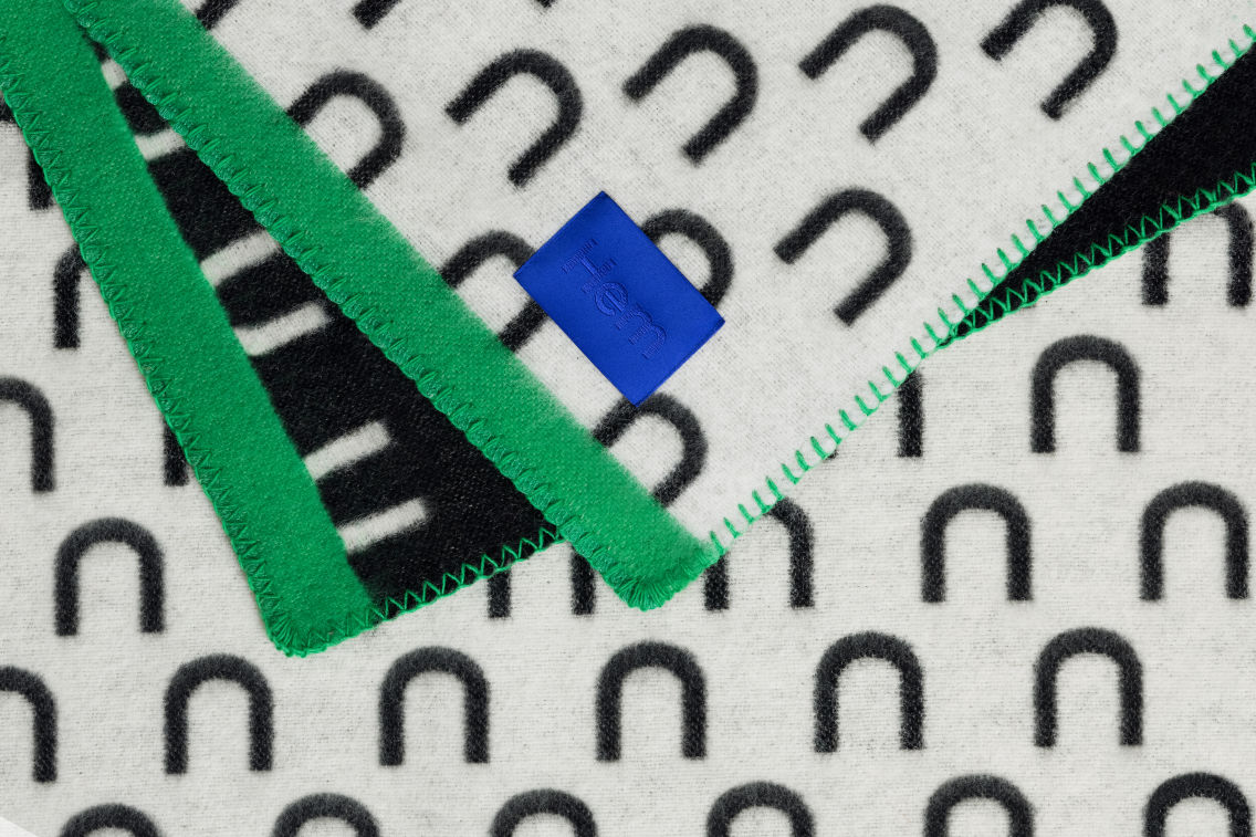 Arch Throw, Black / White / Green, Art. no. 30572 (image 2)