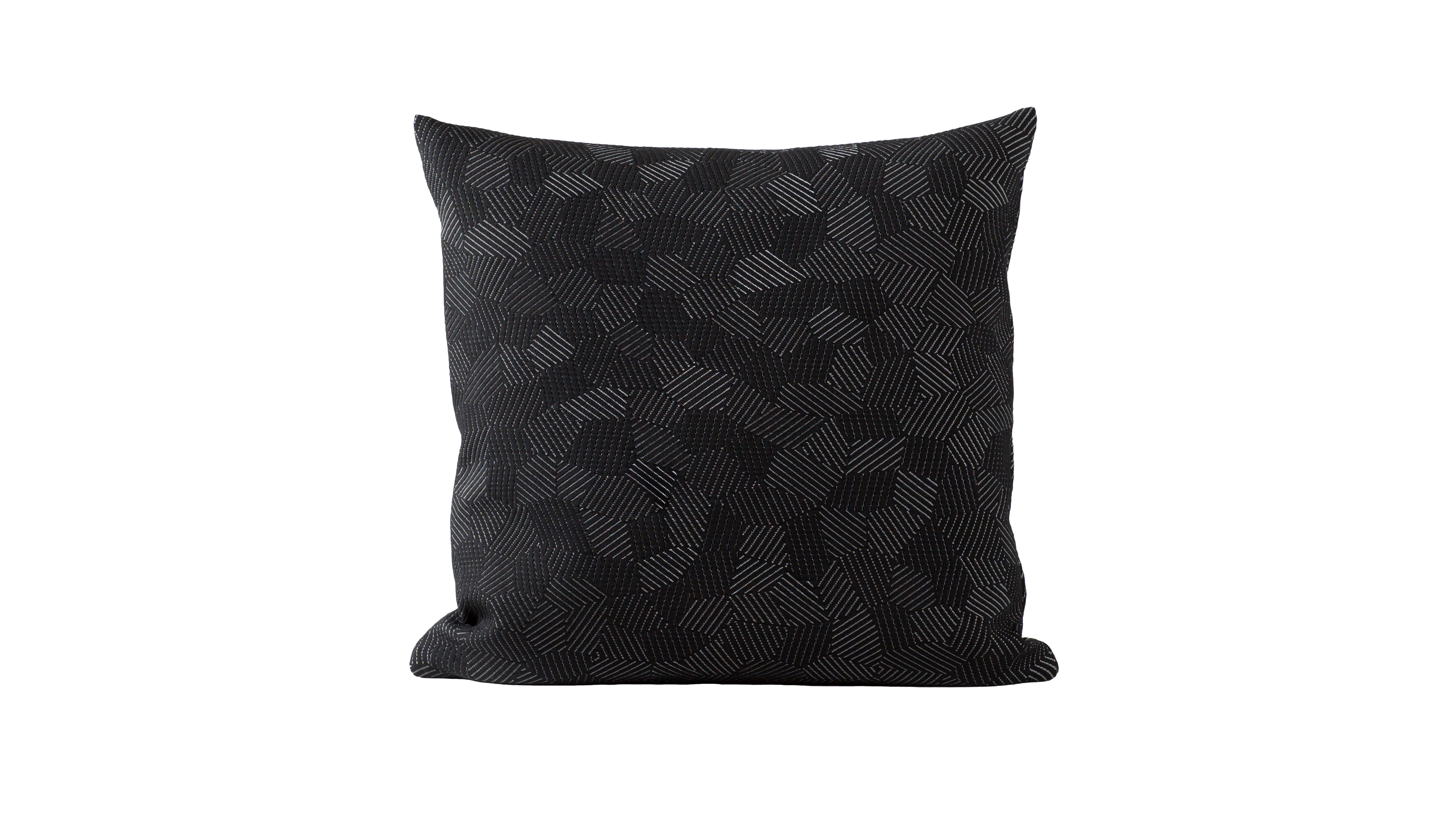 Storm Cushion Medium, Base, Art. no. 10159 (image 1)