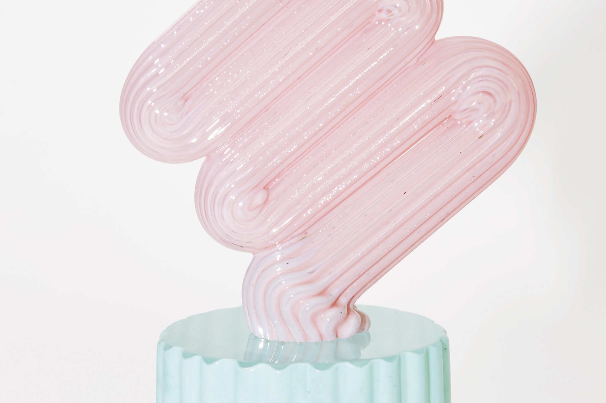 Monument Celadon Base / Pink Swirl, Art. no. 70032 (image 4)