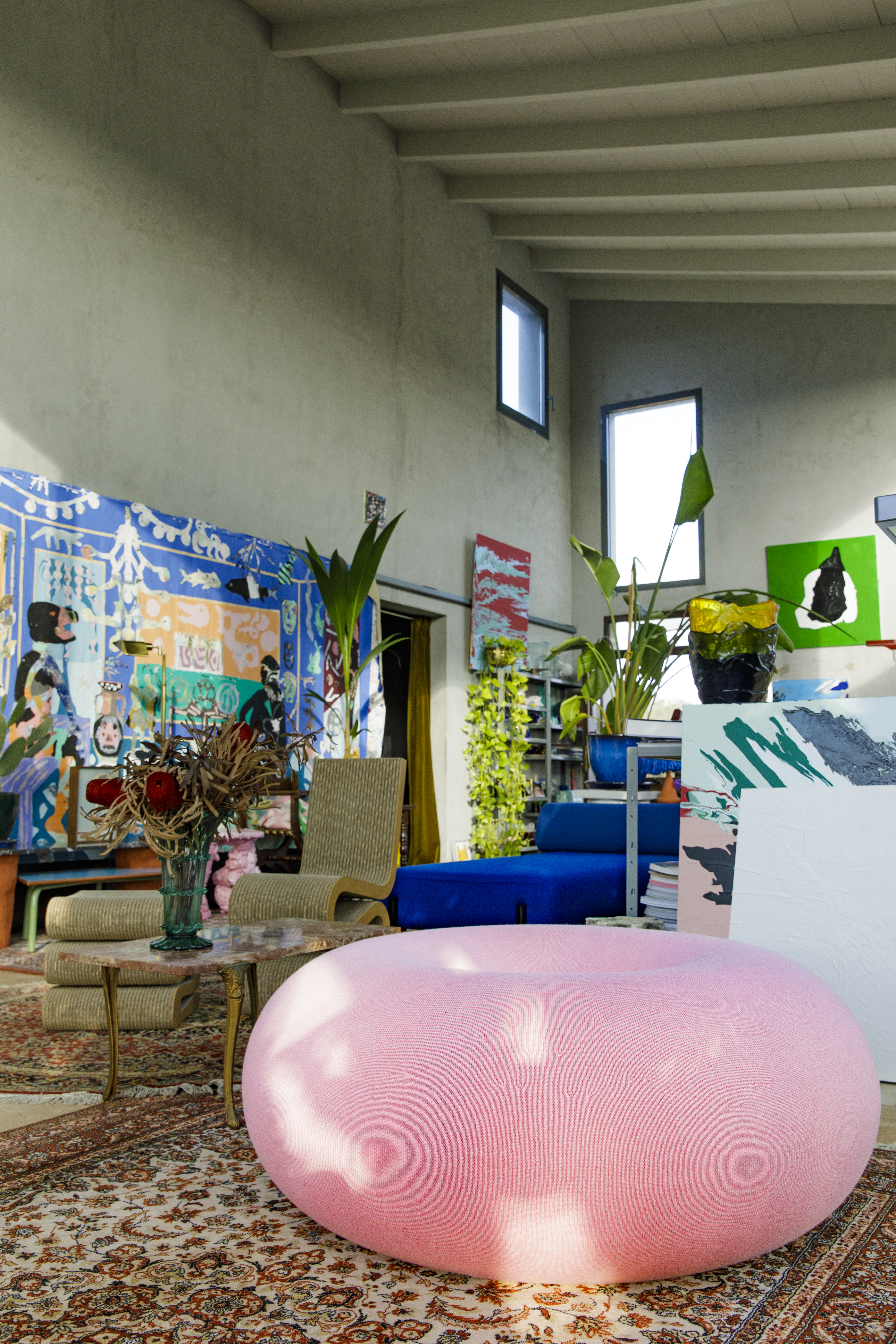 [Boa Pouf Cotton Candy](/furniture/sofas-and-poufs/boa/30494)