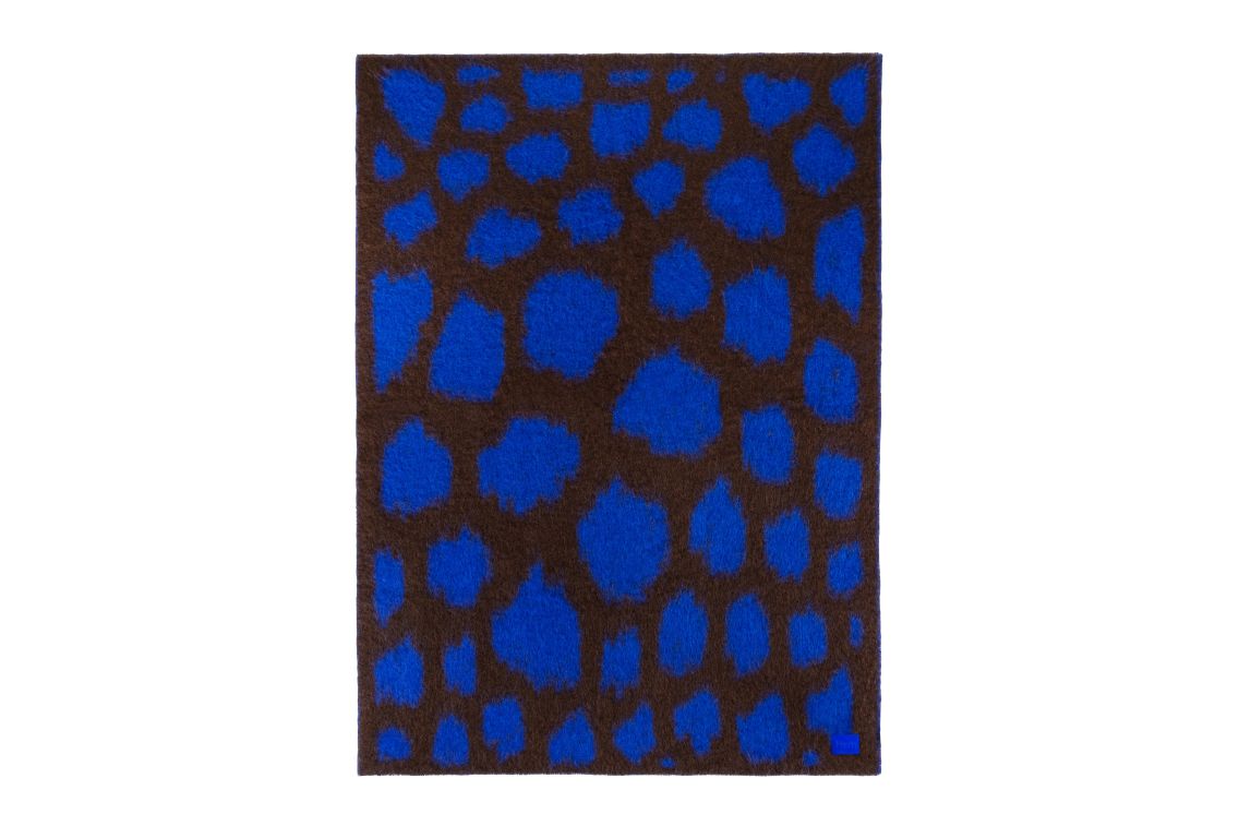 Monster Throw Throw, Ultramarine Blue / Brown Spot, Art. no. 30528 (image 3)