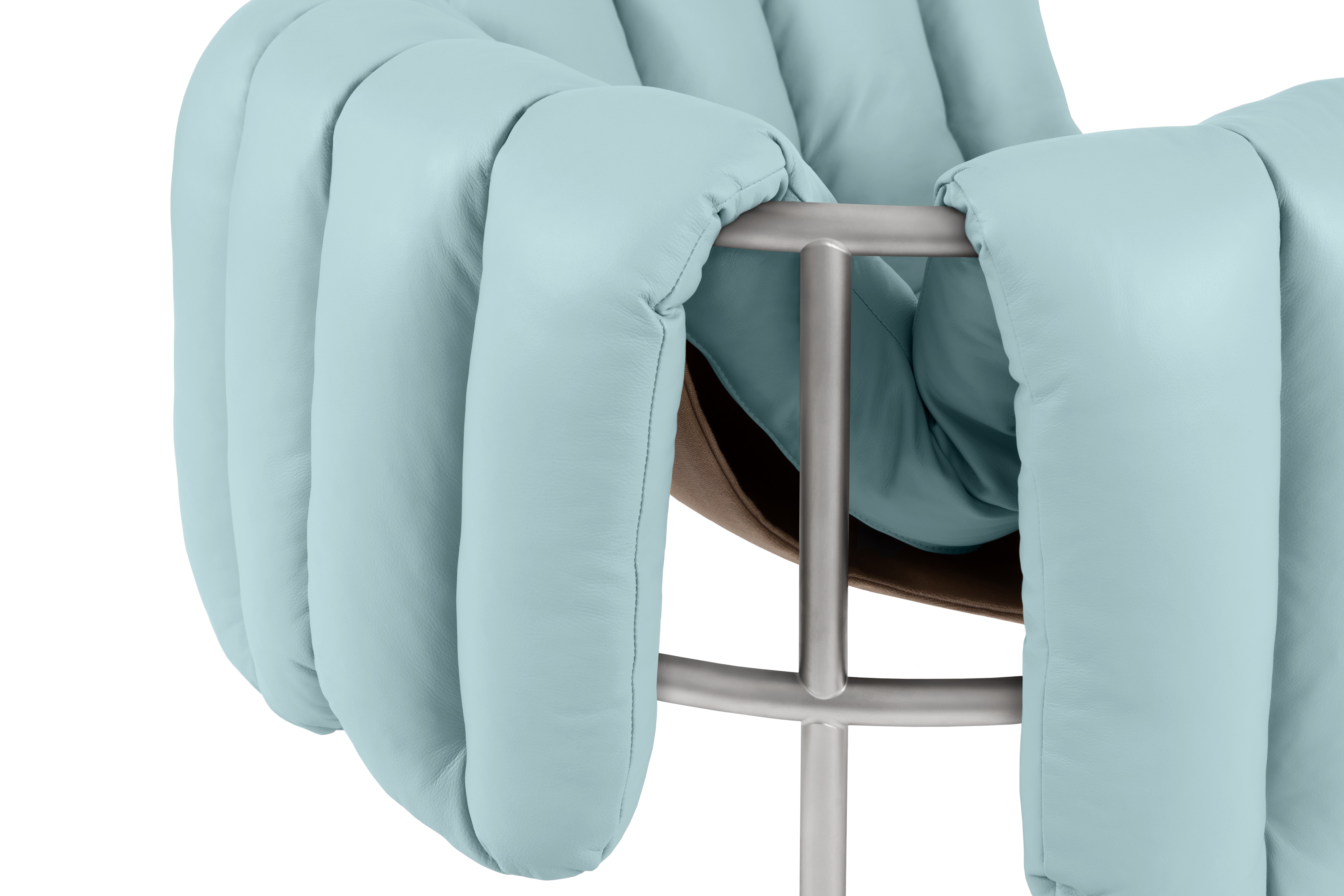 Puffy Lounge Chair, Light Blue Leather / Stainless, Art. no. 20479 (image 2)