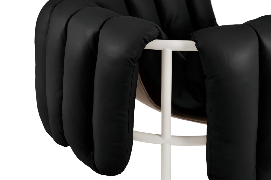 Puffy Lounge Chair, Black Leather / Cream (UK), Art. no. 20648 (image 5)