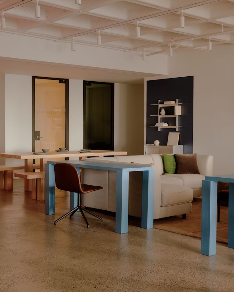 Float Studio 91387 Financial Firm