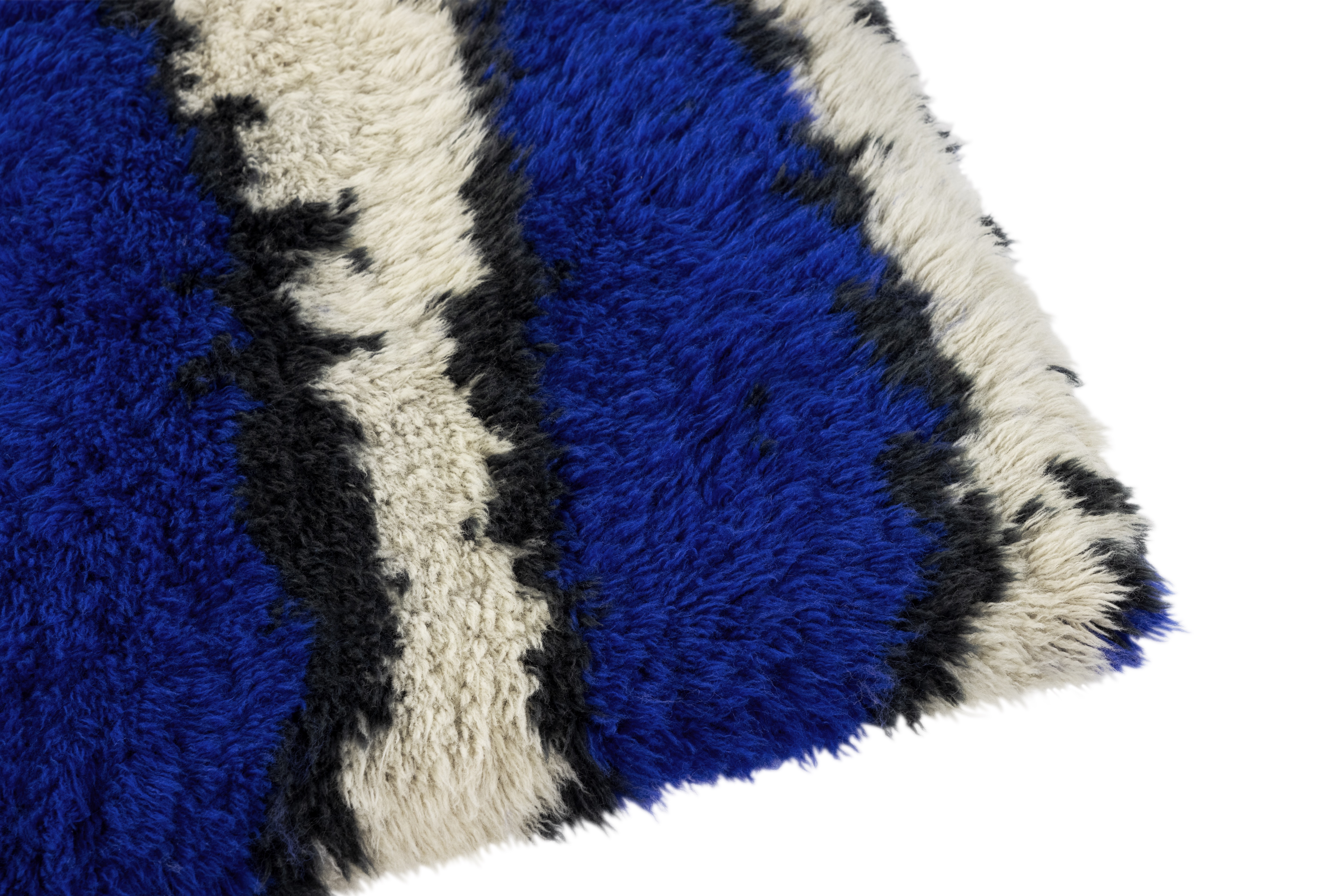 Monster Rug Medium, Ultramarine Blue / Off-white — Hem