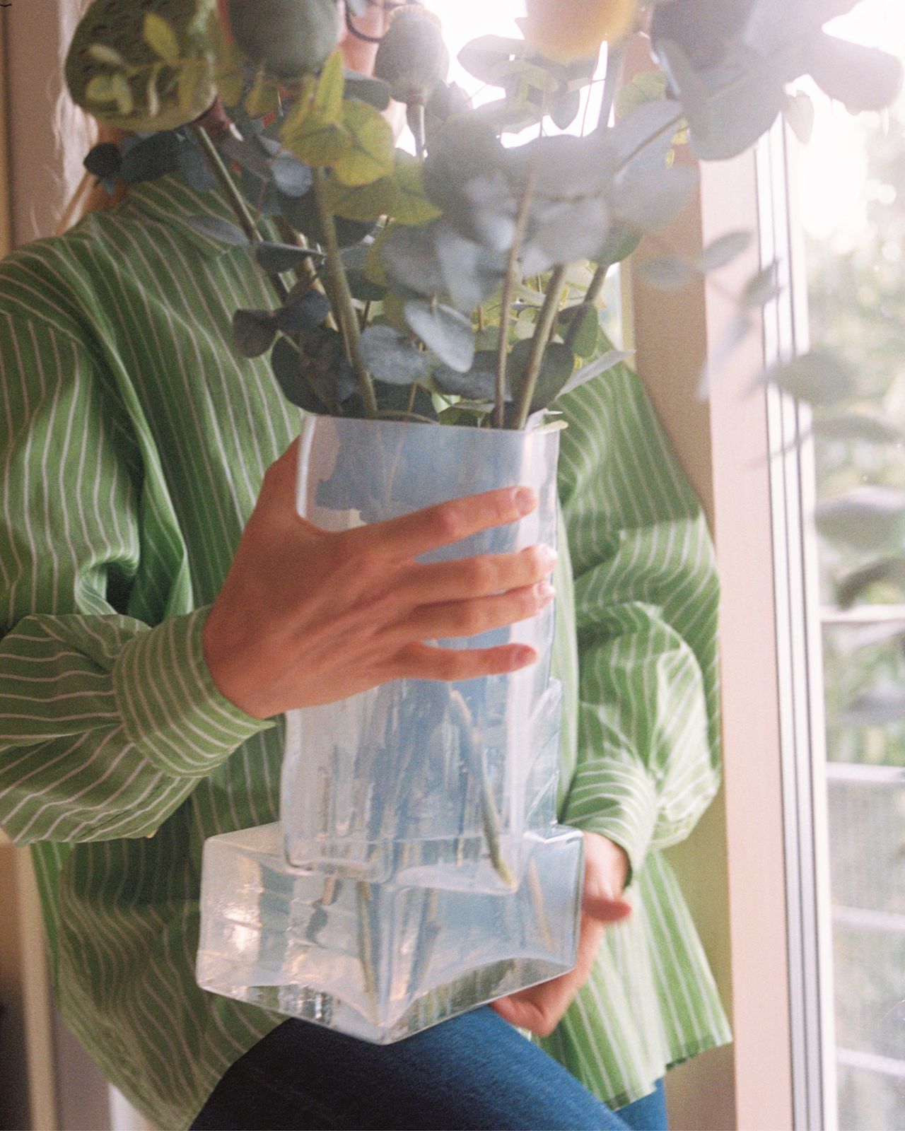 A lifestyle image featuring Brute Vase Clear.