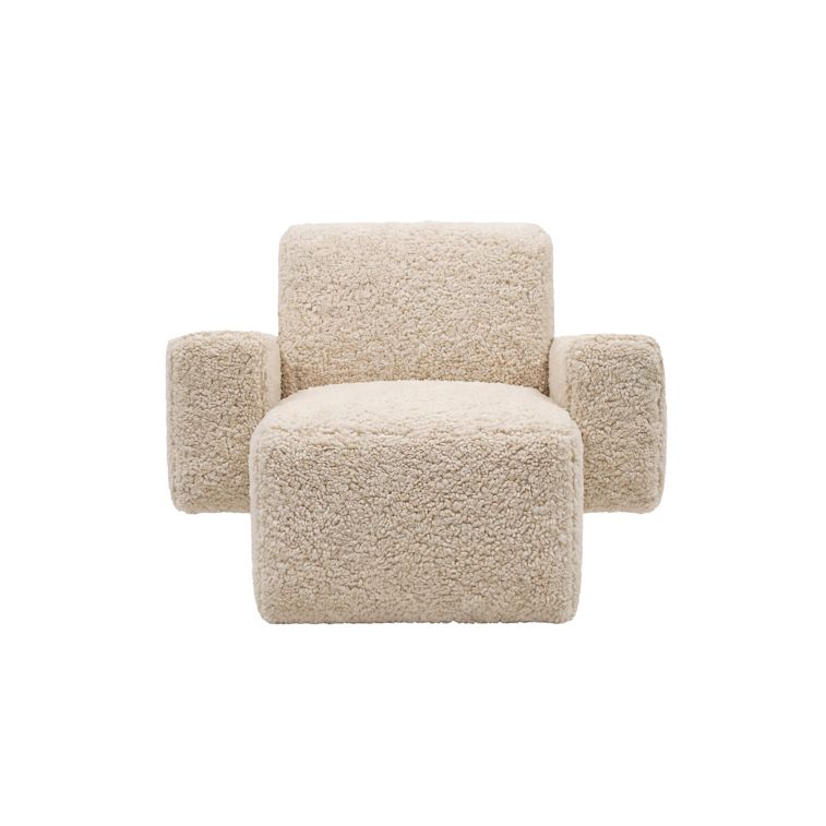 Hunk Lounge Chair With Armrests, Curly 17mm 09 Moonlight, Art. no. 32171 (image 2)