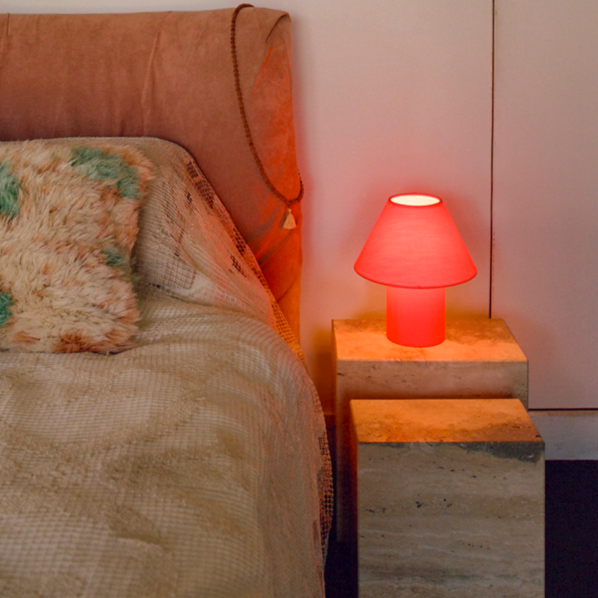 Toto Table Lamp Small, Magenta (US)