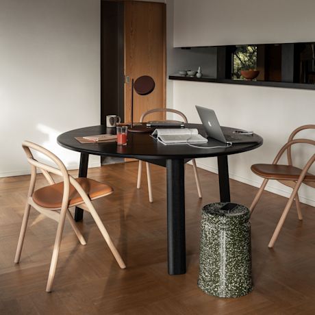 Alle Table Round Table 150 cm / 59 in, Black Oak
