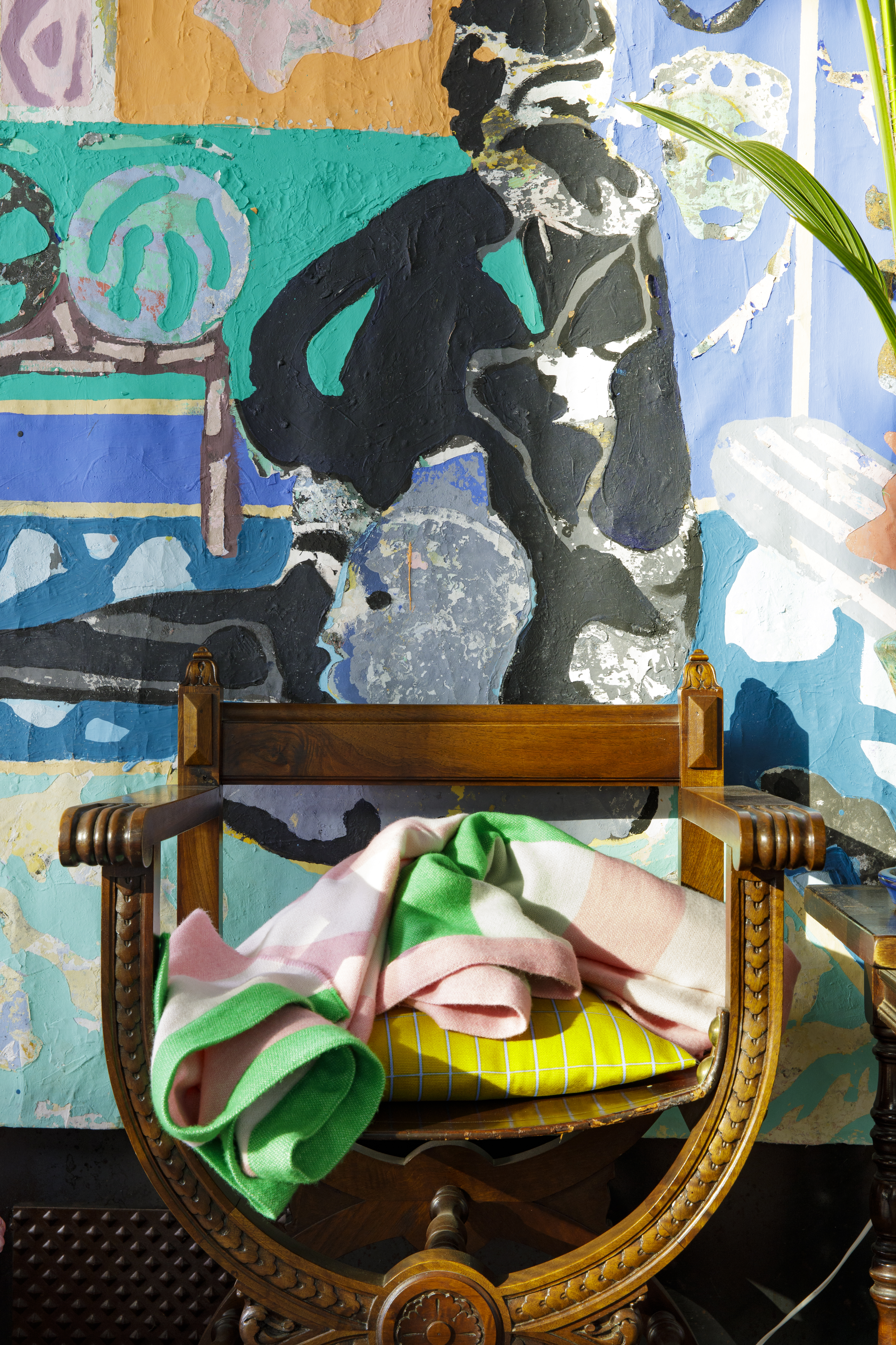 A bunched up [Stripe Throw Pink / Green](/accessories/throws-and-cushions/stripe/30541)