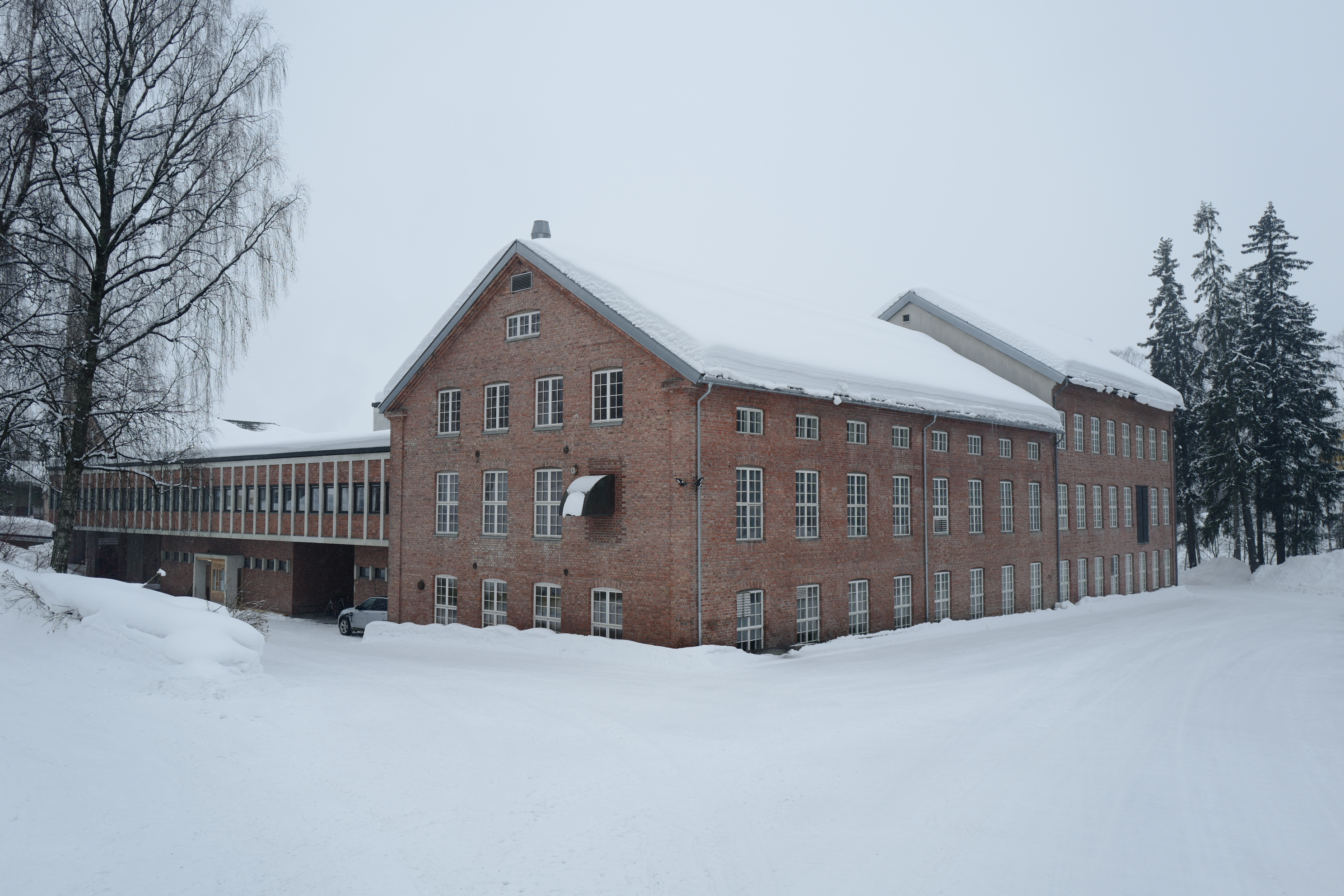 An editorial image from behind the scenes of the Palo Sofa textile factory.