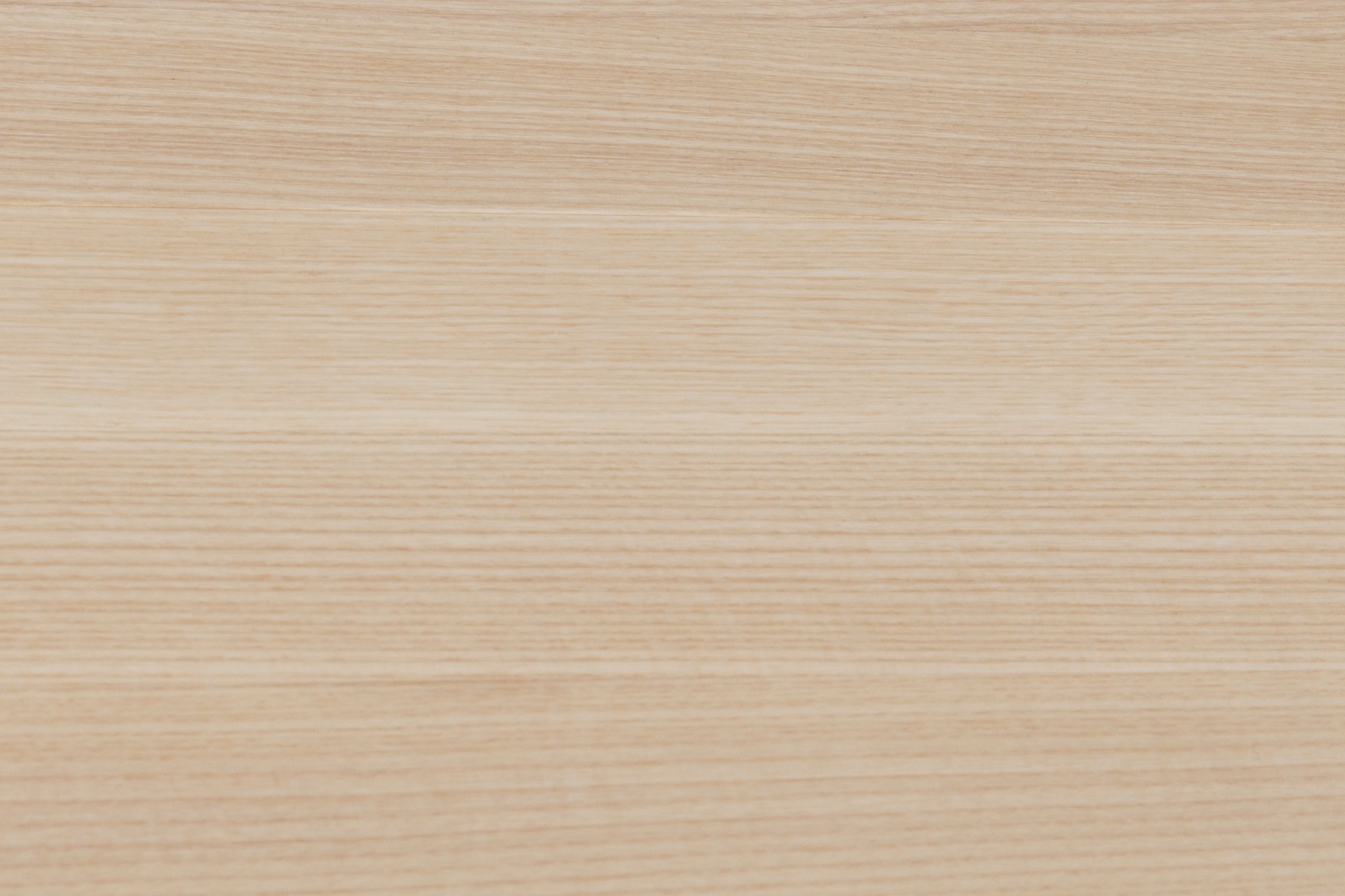 Lightly White Pigmented Ash