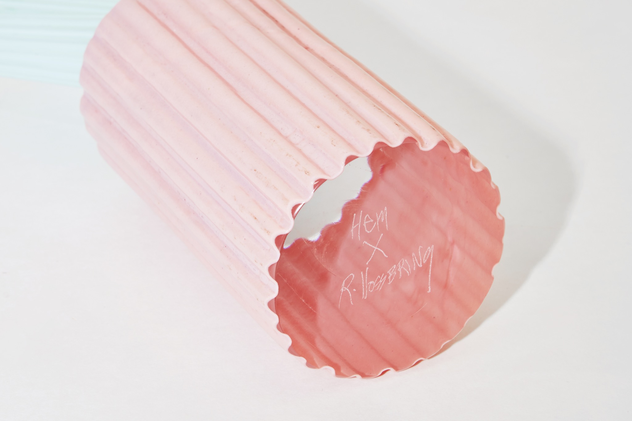 Monument Pink Base / Celadon Swirl, Art. no. 70033 (image 5)