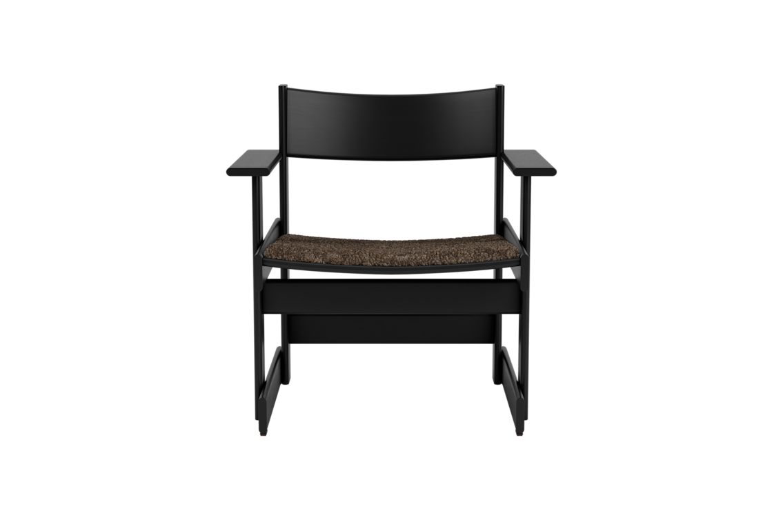Bullnose Lounge Chair, Black / Taupe Sheepskin Seat Pad, Art. no. 31674 (image 2)