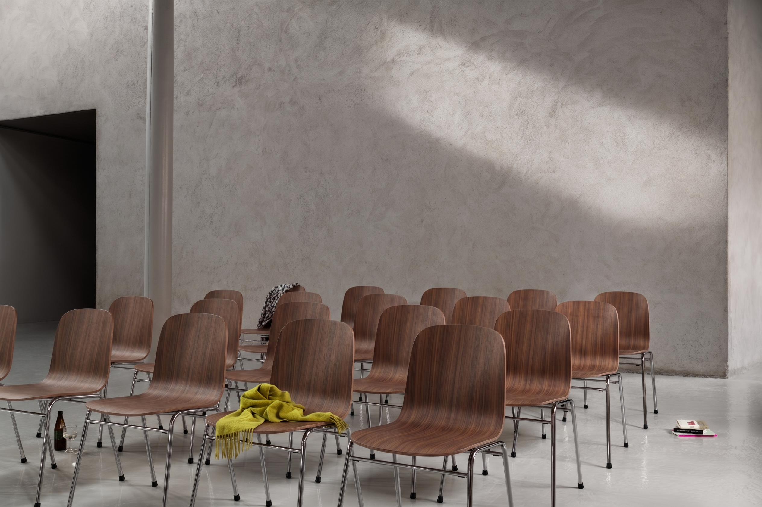 Touchwood Walnut Metal Färgfabriken 2