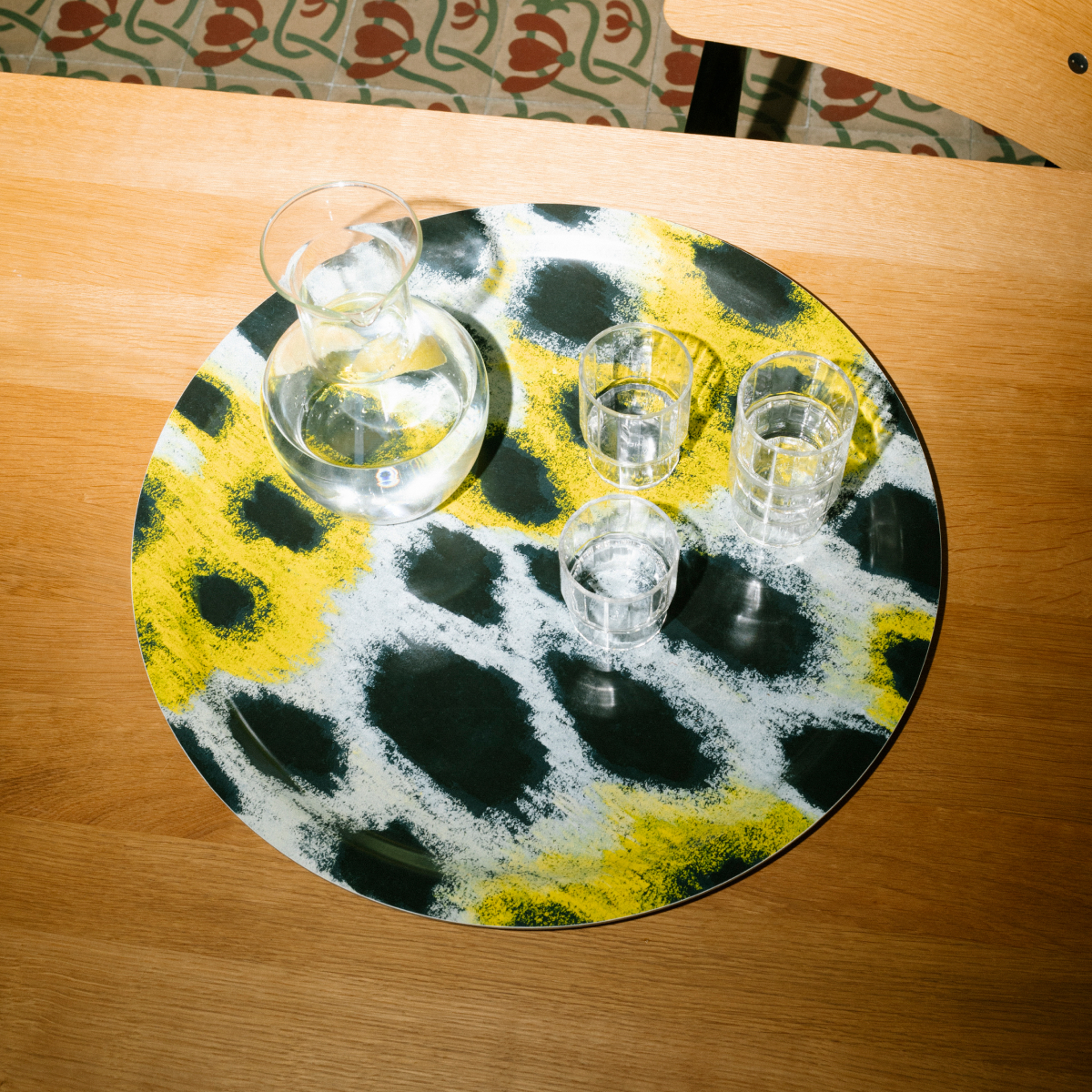 Monster Tray Medium, White / Yellow / Black