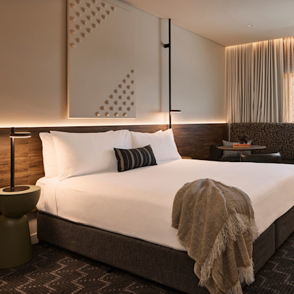 960 x 960 lifestyle executive room