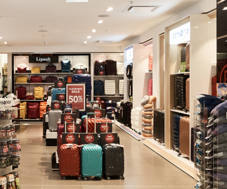 luggage store airport