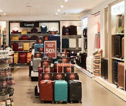 Sydney Airport  Retail - Shops - Nine West