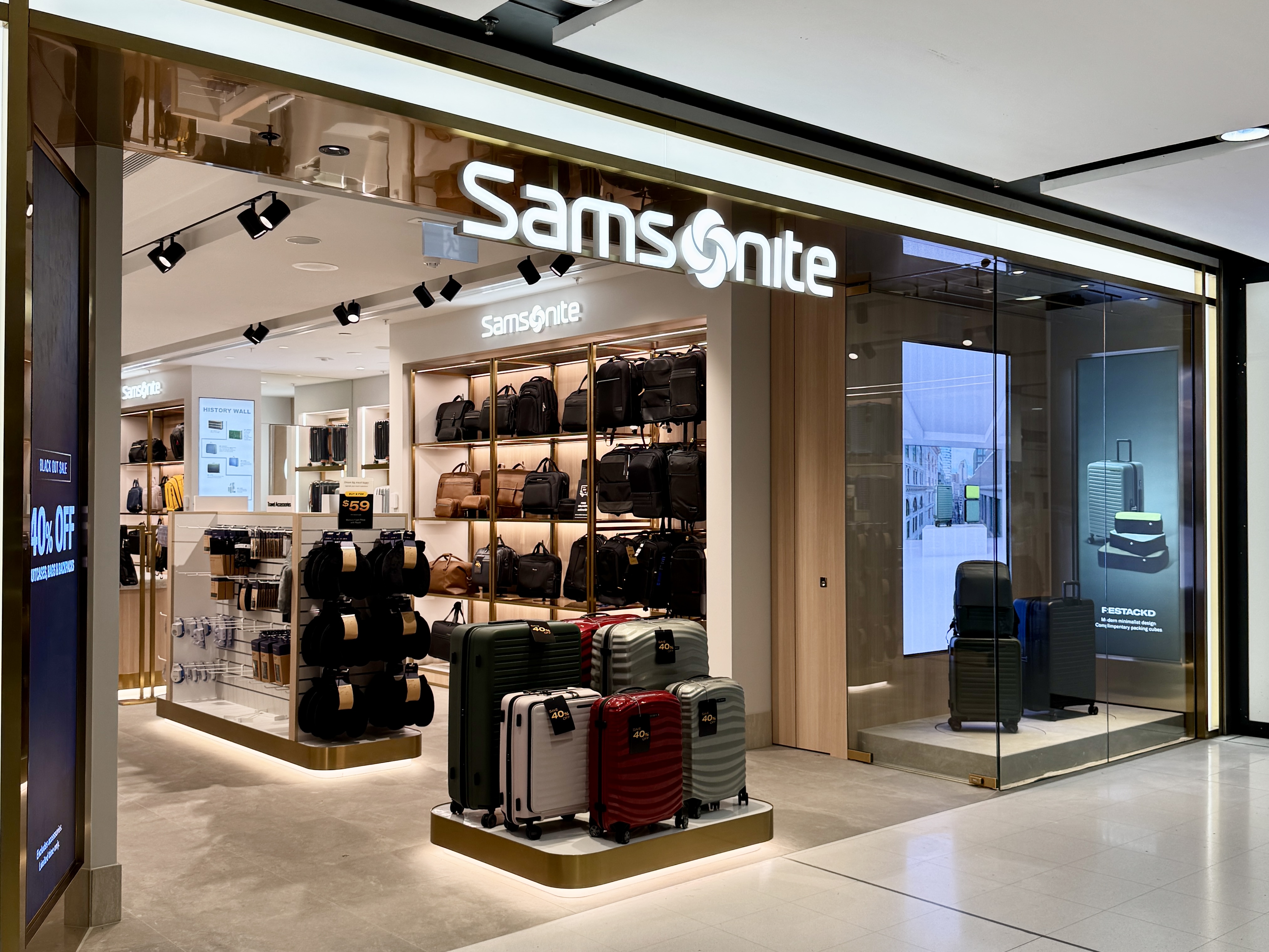 Samsonite New store at T1