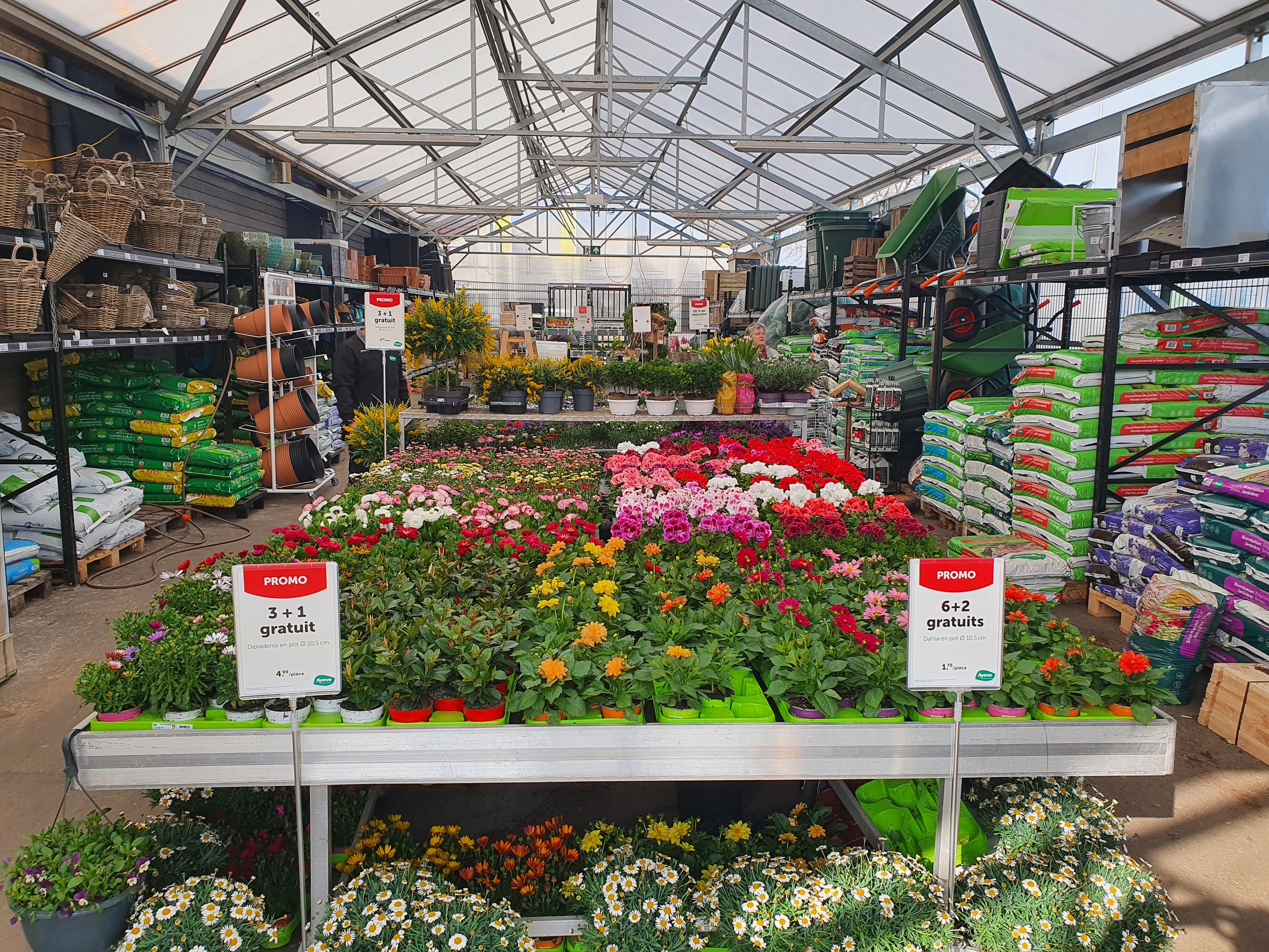 Aveve_magasin_Hannut_interior2