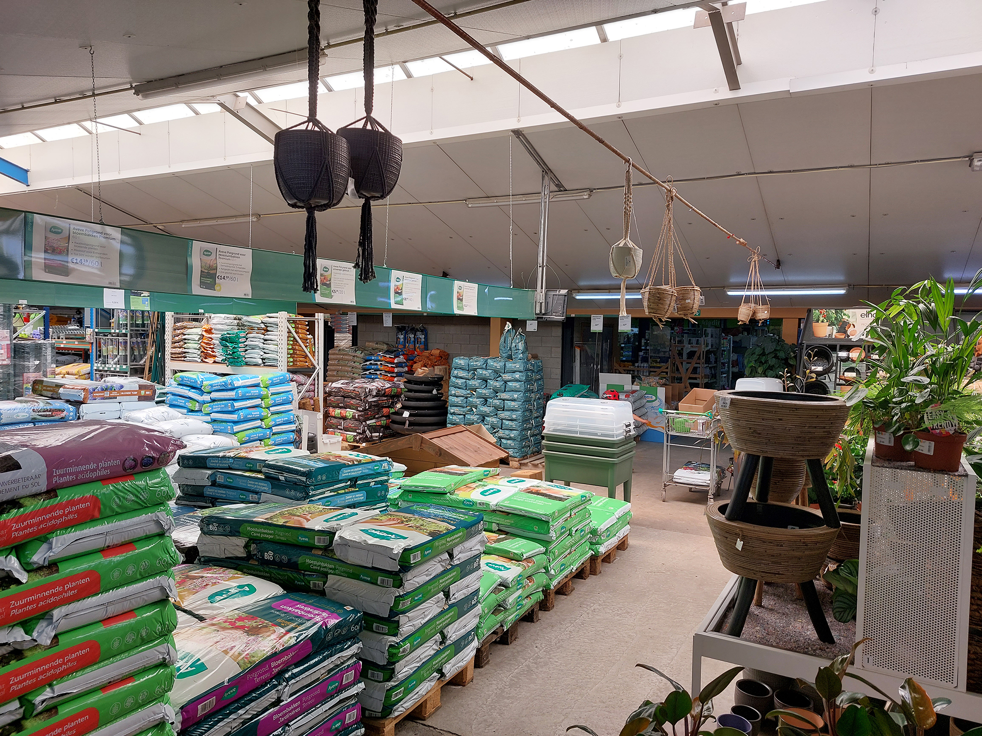 Aveve_magasin_Meldert_interior2